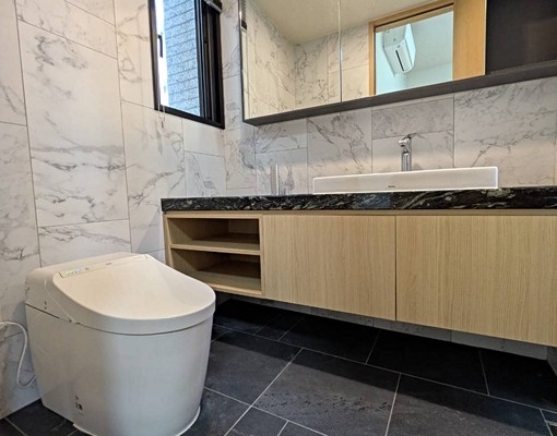 專簽高級社區~陽台超大三房平面車位~東山近好市多 - Image 5