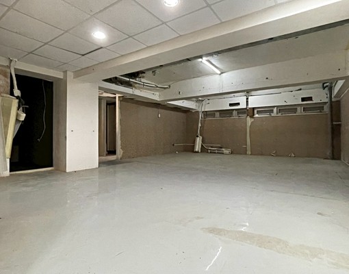 專|商用不動產可八大主附使用百坪挑高約10米可配件 - Image 6