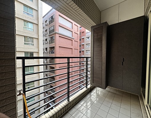 美術館精品三房平車 - Image 3