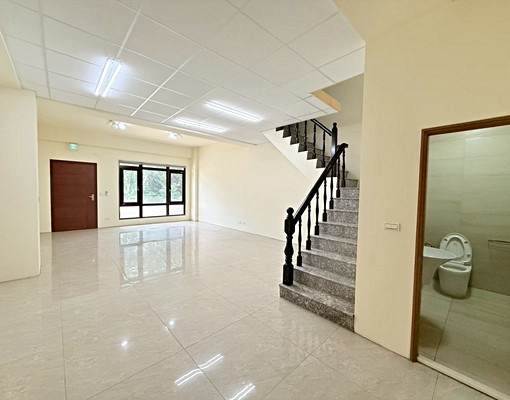 甲后路5.5米店面出租🔥近麗寶🔥四間套房 - Image 5