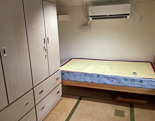 東門捷運站4號出口步行2分鐘(限本國籍女性) - Image 1