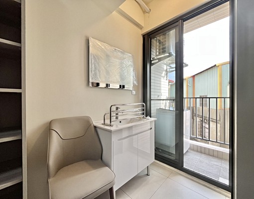 ➢近大雅市區/汽車位另租/可租補/陽台/免*仲介費➢ - Image 8