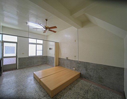 🟪內惟黃昏市場旁『建榮路』⭐️美屋況五房透天 - Image 11