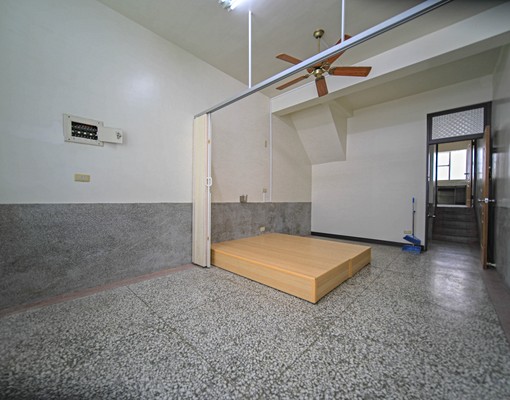🟪內惟黃昏市場旁『建榮路』⭐️美屋況五房透天 - Image 13