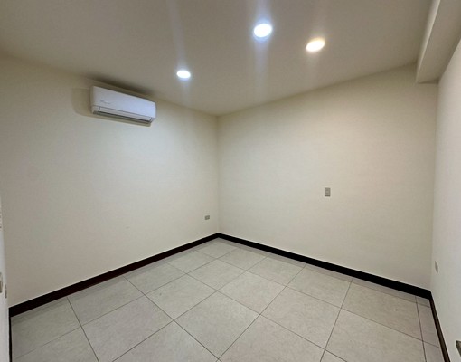 藝文特區-南平市場旁-稀有大3房-免服務費-可申請補助 - Image 5