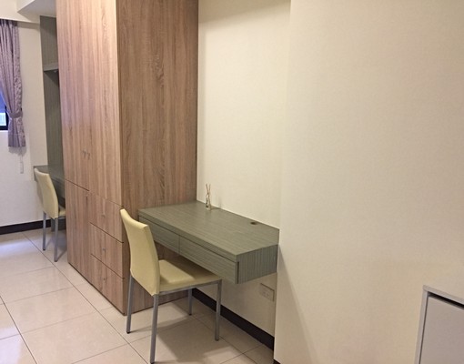 鉑金閱社區,13坪大套房,一房一廳 - Image 4