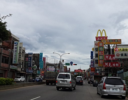 鉑金閱社區,13坪大套房,一房一廳 - Image 14