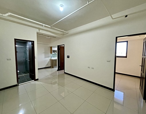 快意人生海景高樓2房平面車位 - Image 1