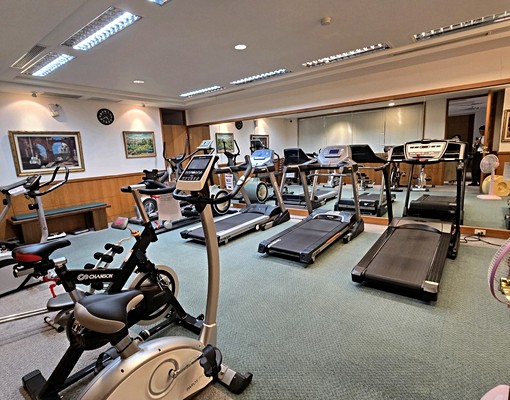 汐科皇家天下高樓層4房加平面車位，可租補，可以申請租屋補助。 - Image 12