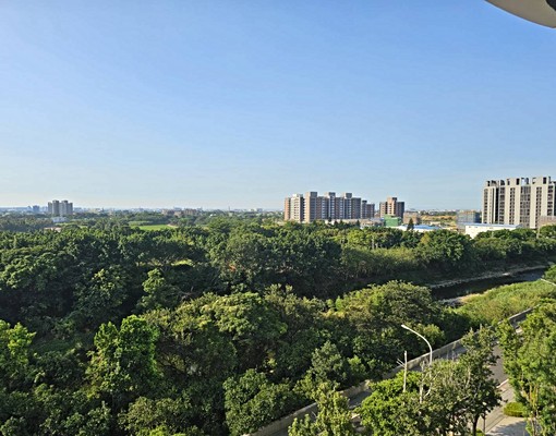 青埔小萌牛🐮A18大華畔🌳青埔綠意森活水岸景觀宅🌳 - Image 1