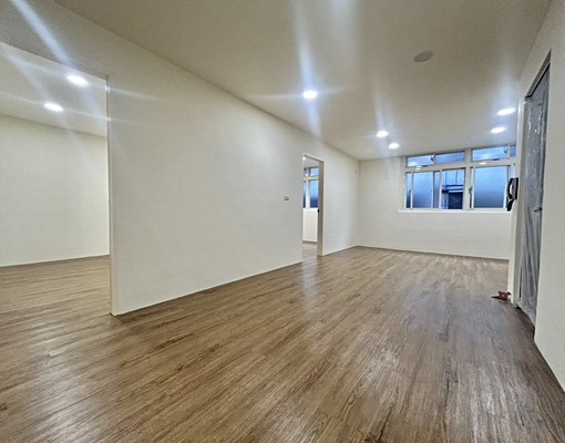 桃園巿府仁愛商圈~二樓公寓全室全新裝修美居出租中 - Image 1