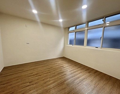 桃園巿府仁愛商圈~二樓公寓全室全新裝修美居出租中 - Image 5