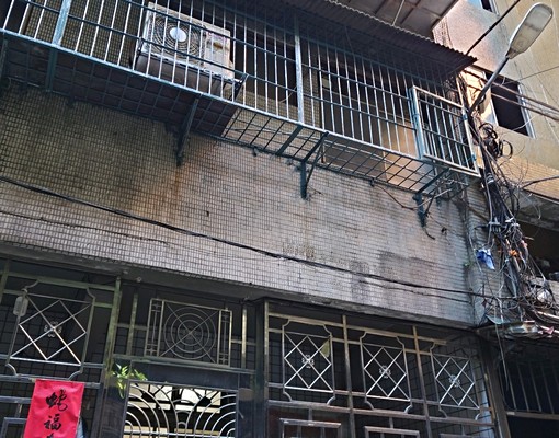 板橋國泰街二樓整層住家 - Image 3