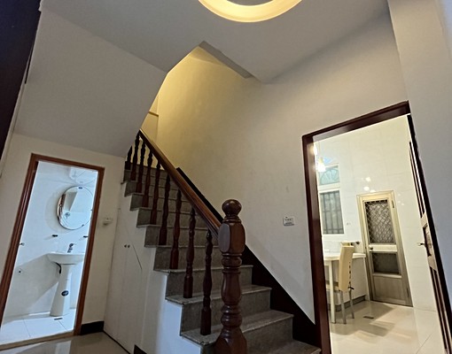 精品透天豪墅拎包入住漫步中央公園傢具/電全包[房東本人] - Image 5