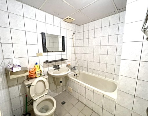 可租補黎明商圈大空間三房車位 - Image 8