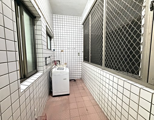 崇蘭國小南側門旁2樓有陽台大套房出租 - Image 4