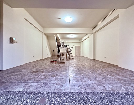 🚇竹北中正西路電梯透天｜新社國小・竹北國中旁黃金地段 - Image 1