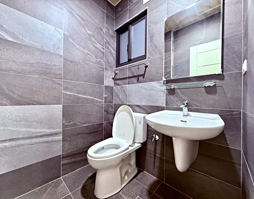 🚇竹北中正西路電梯透天｜新社國小・竹北國中旁黃金地段 - Image 2