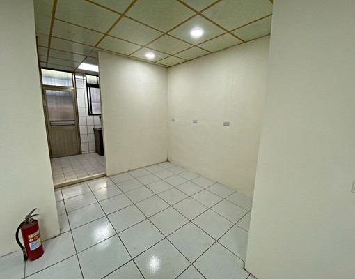 整層出租3房2廳2陽台🌸電線全新可寵🌸近瑞梅國小公寓二樓 - Image 9