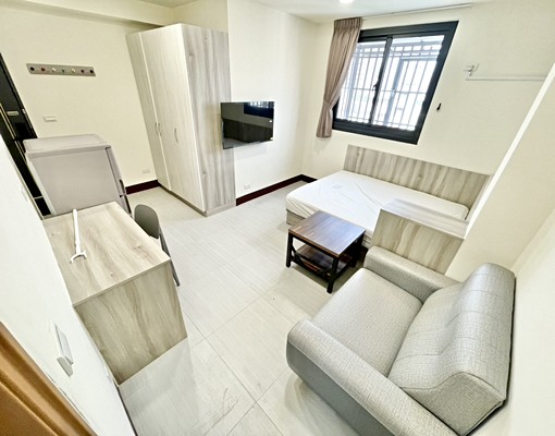 近一中🔸屋況新🔸可租屋補助🔸子母車🔸電梯 - Image 1