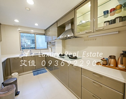 近捷運大安森林公園靜巷溫馨裝潢大3房屋況新穎極佳 - Image 3