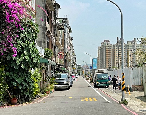 近桃園火車站使用面積大住辦工作室皆宜大金冷暖氣安靜省電可分租 - Image 1