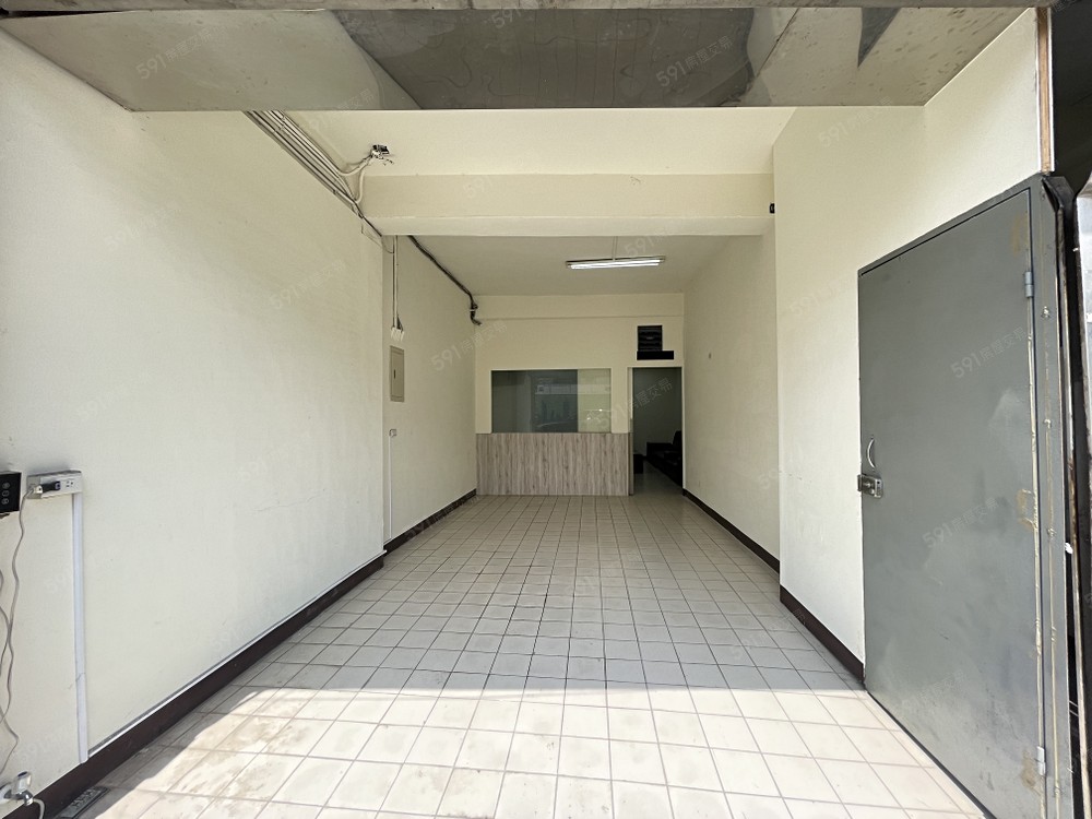 桃園租屋,桃園租屋,住辦出租,一樓前方空間可停2輛汽車