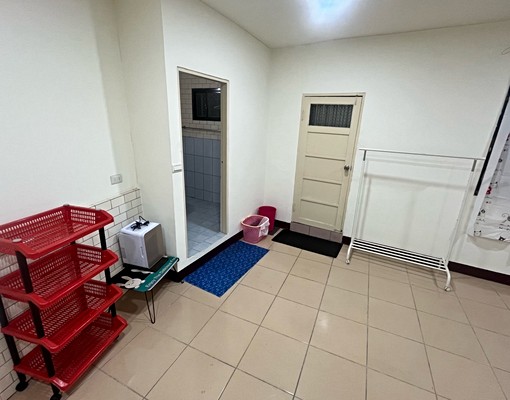 無冷氣套房好停車近市區烏日 - Image 2