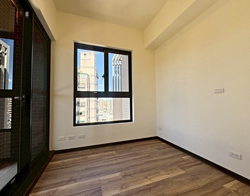 免仲介費可補助/定泰翫花同/全新稀有大露臺房/景觀優美 - Image 3