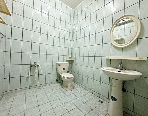 【屋主自租免仲】正鹿東路-黃金透店-出租 - Image 5
