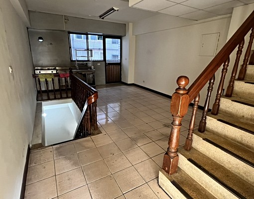 ⚡翊銘⚡出租嶺東路1-3F賺錢金店住 - Image 5