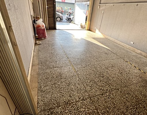 ⚡翊銘⚡出租嶺東路1-3F賺錢金店住 - Image 2