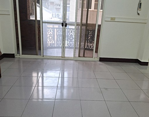 漫步到巨城*人文典雅璀璨*優質電梯美寓 - Image 1