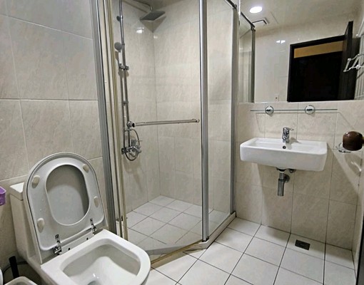 無需管理費，溫馨兩房兩廳，裝潢&家電齊全，拎包即可入住。 - Image 8