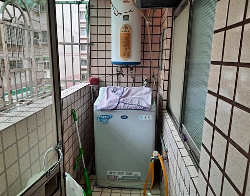 公寓5樓3房2廳2衛全套傢俱*可申請租屋補助*免仲介費 - Image 6