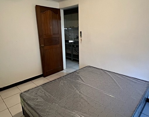 獨立陽台近大遠百旁商圈機能佳2房出租 - Image 4