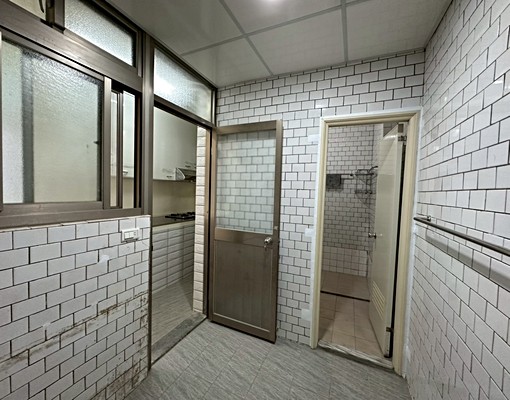 三猿廣場旁(可租埔)3房美寓 - Image 6