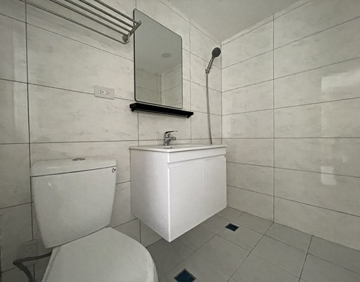 全新裝修賴厝國小精美景觀三房車 - Image 6