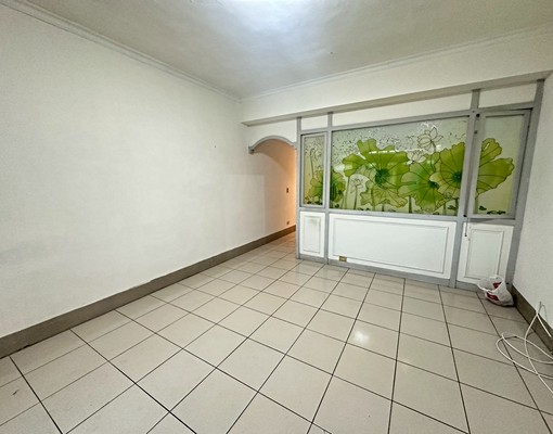 近台北橋站/三和夜市/過橋就是台北市、交通便利! - Image 4