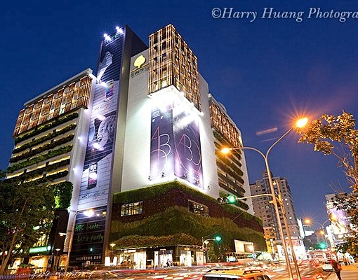 勤美/向上✡電梯✡採光漂亮大空間✡衛浴開窗✡陽台獨洗曬 - Image 1