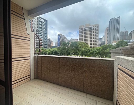 (租)A9林口OUTLET九揚華冠露台戶2樓車(寵物可議) - Image 3