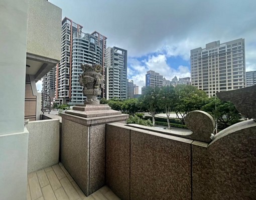 (租)A9林口OUTLET九揚華冠露台戶2樓車(寵物可議) - Image 12