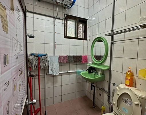 C大晟租屋翻新大坪數透天門前停車走路光田市場可租補 - Image 10