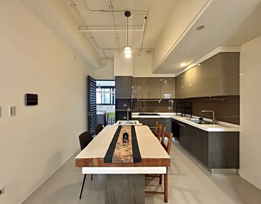 中國醫旁『惠宇原山』歡迎醫護人員３房✨含車位、管理費💎 - Image 1