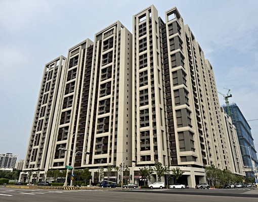 聯悦臻超美大中庭景觀2+1房平車簡配出租洽吳原誌 - Image 11