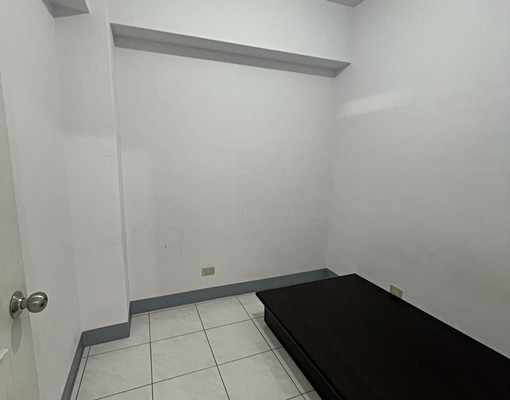 永平學區樂華商圈4房電梯大樓 - Image 3