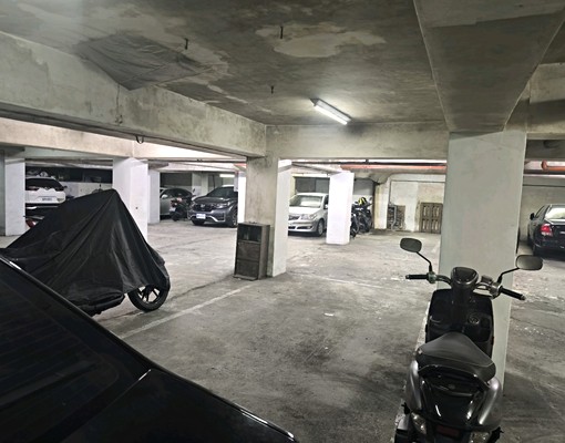 蘆洲永平公園旁邊,宜興診所B2坡道平面車位 - Image 8
