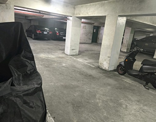 蘆洲永平公園旁邊,宜興診所B2坡道平面車位 - Image 9