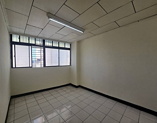 新店中正路近耕莘醫院公寓頂家便宜三房 - Image 4