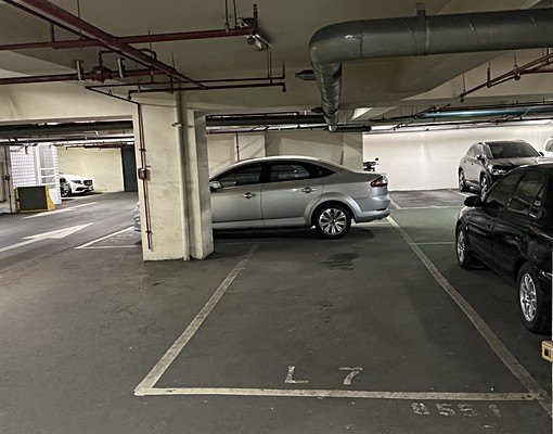 力霸南京二期B2平面大車位出租 - Image 1